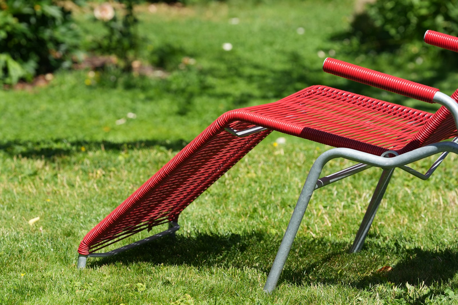 Fauteuil met een boerenconstructie als vorm: past die naast je moderne bank