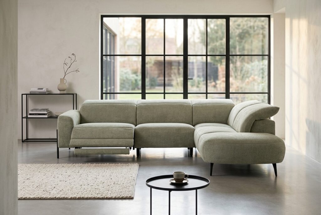 Montèl Feeling relaxhoekbank groen in een modern interieur: hoekbank in groen